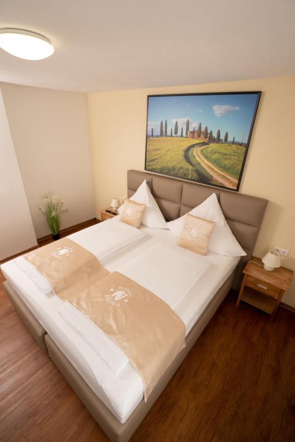 Hotel Baeren Hechingen Esterno foto